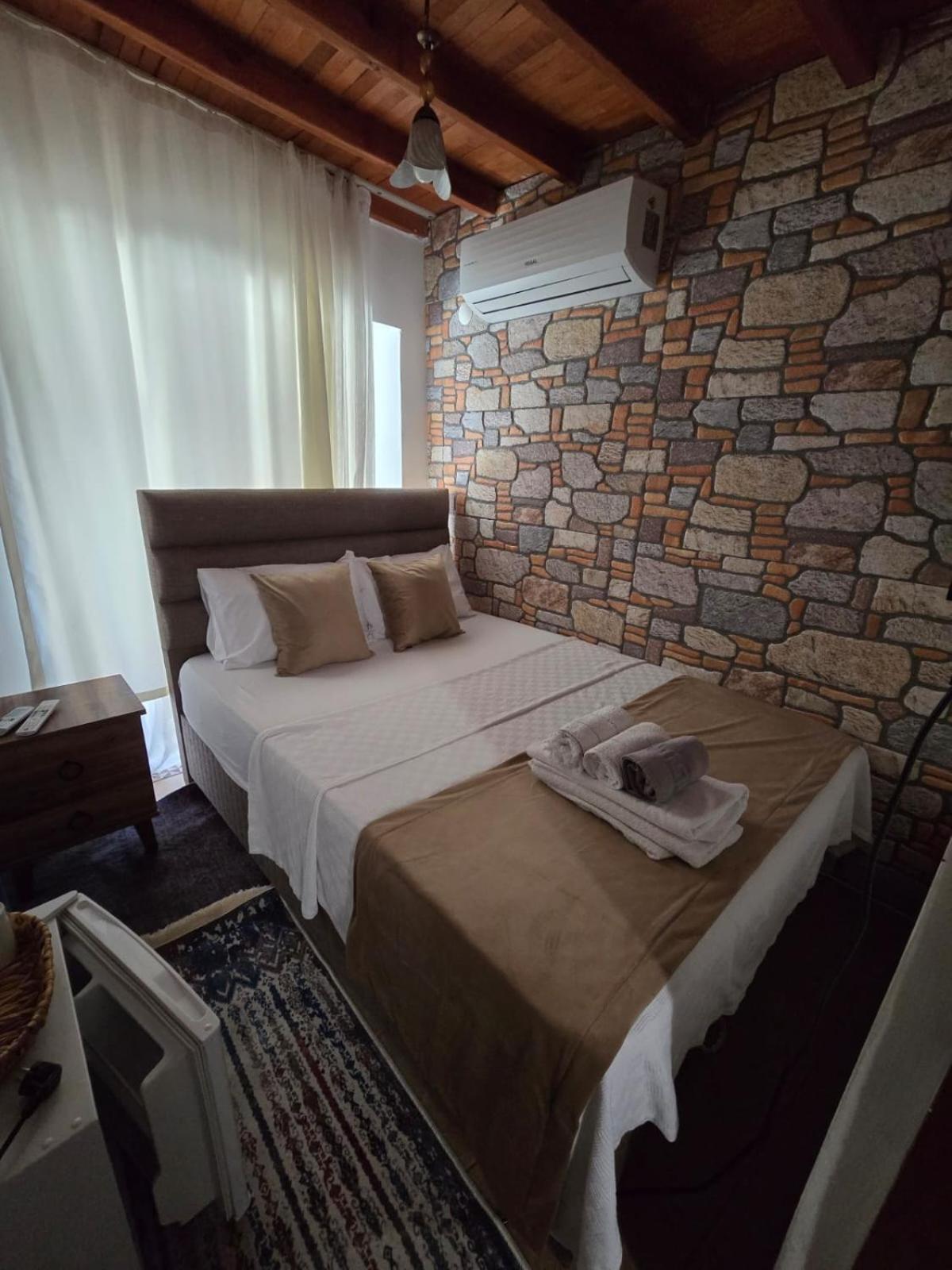 Meydan Otel Айвалык Экстерьер фото